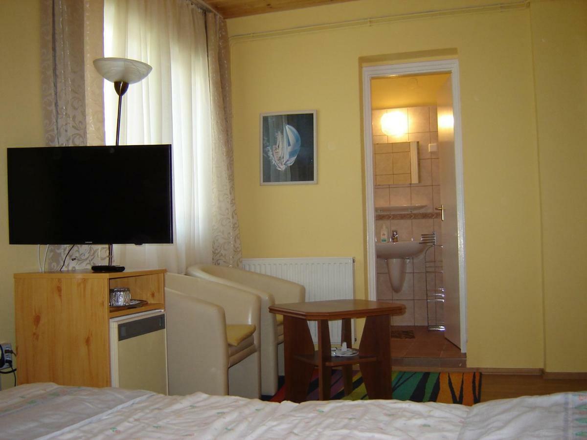Erika Villa Siofok Ngoại thất bức ảnh